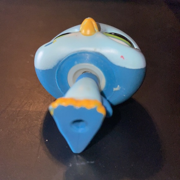 Littlest Pet Shop LPS 821 Blue Penguin with Green Eyes - Picture 6 of 9